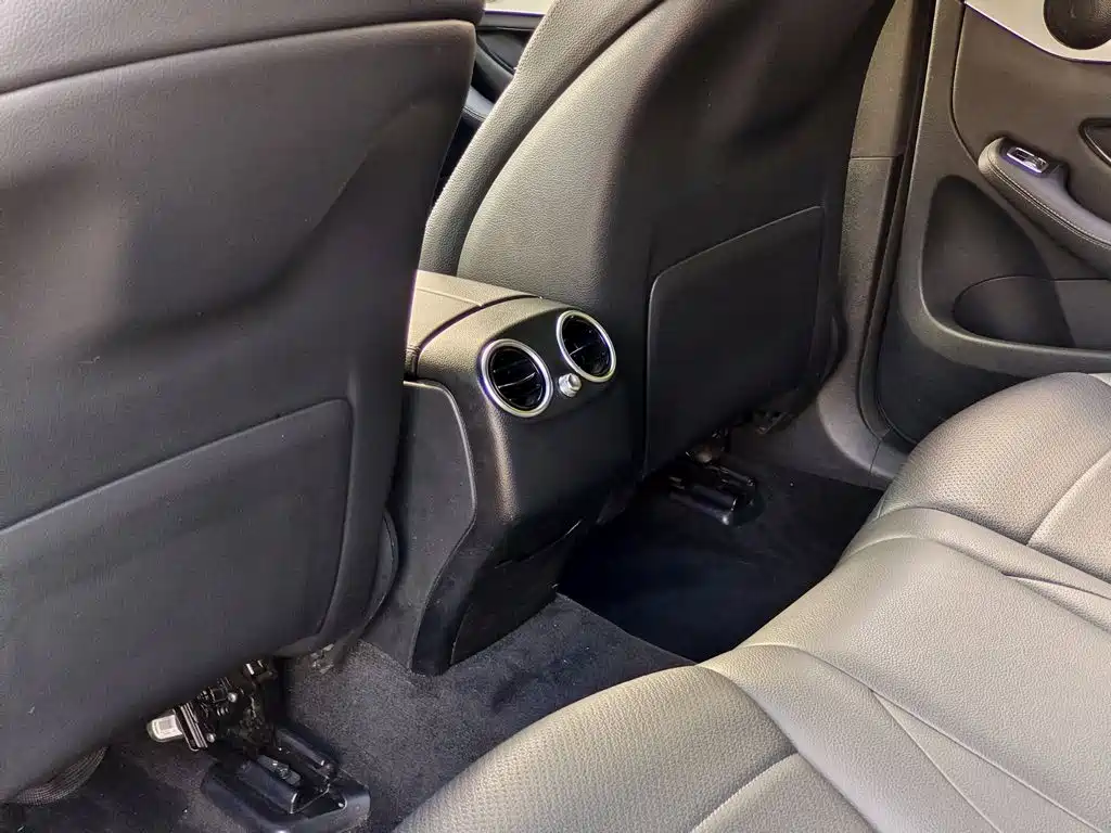 Photo 9 - Mercedes-Benz GLC Coupe