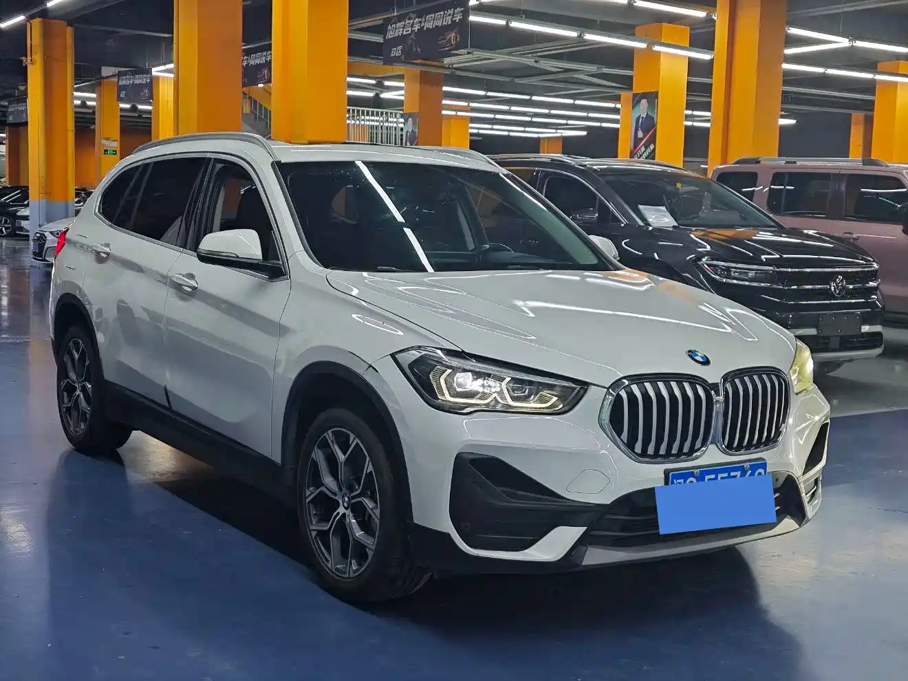 BMW X1 2022 sDrive25Li Leading фото 2