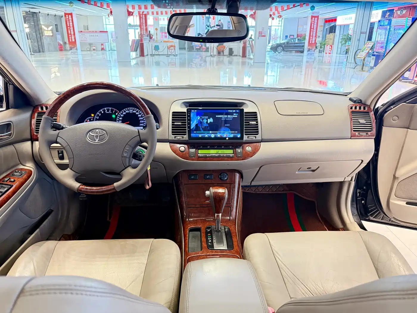 Toyota фото 6