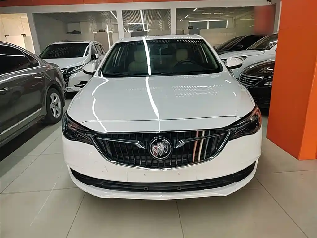 Buick Excelle 2019 15T DCT Connected Elite Type China VI фото 3