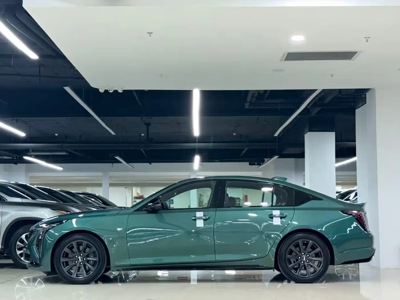 Cadillac CT5 2025 Model 28T Track Performance Edition фото 3