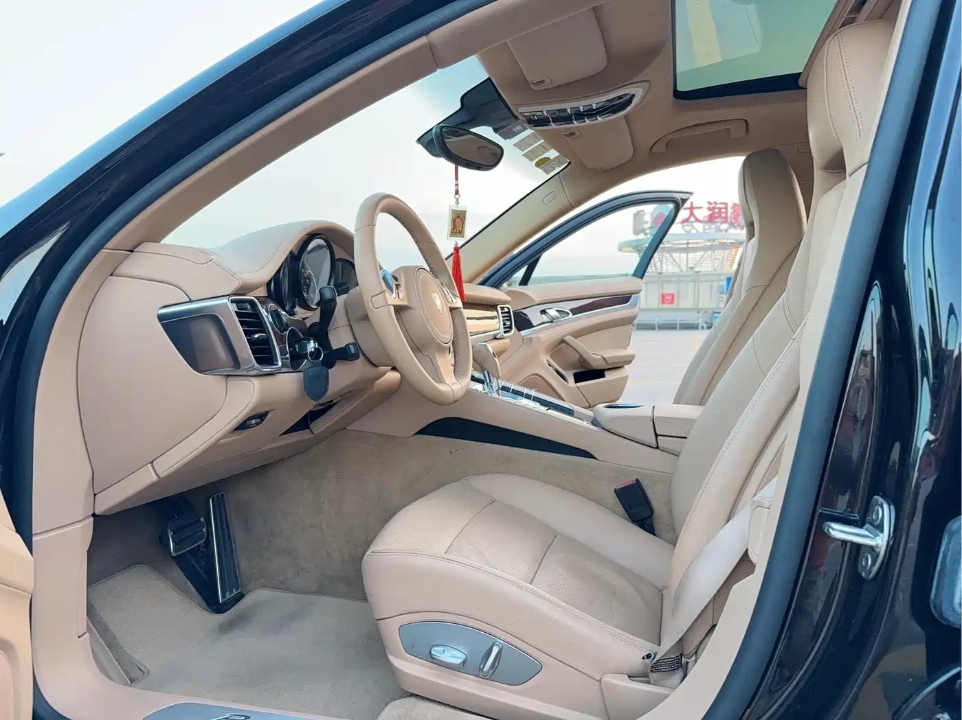 Porsche Panamera 2010 Panamera 4 3.6L фото 10