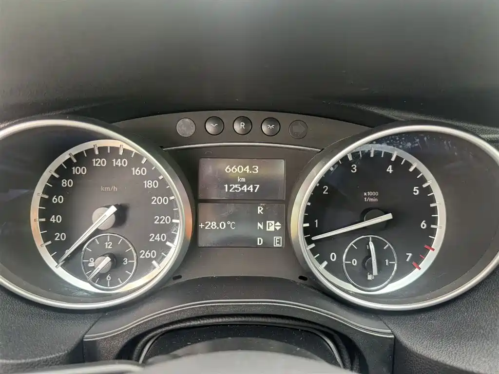 Mercedes-Benz R-Class 2014 R 320 4MATIC Business фото 5