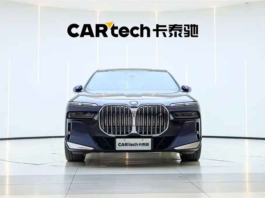 BMW i7 2023 Model xDrive60L M Sport Package фото 2