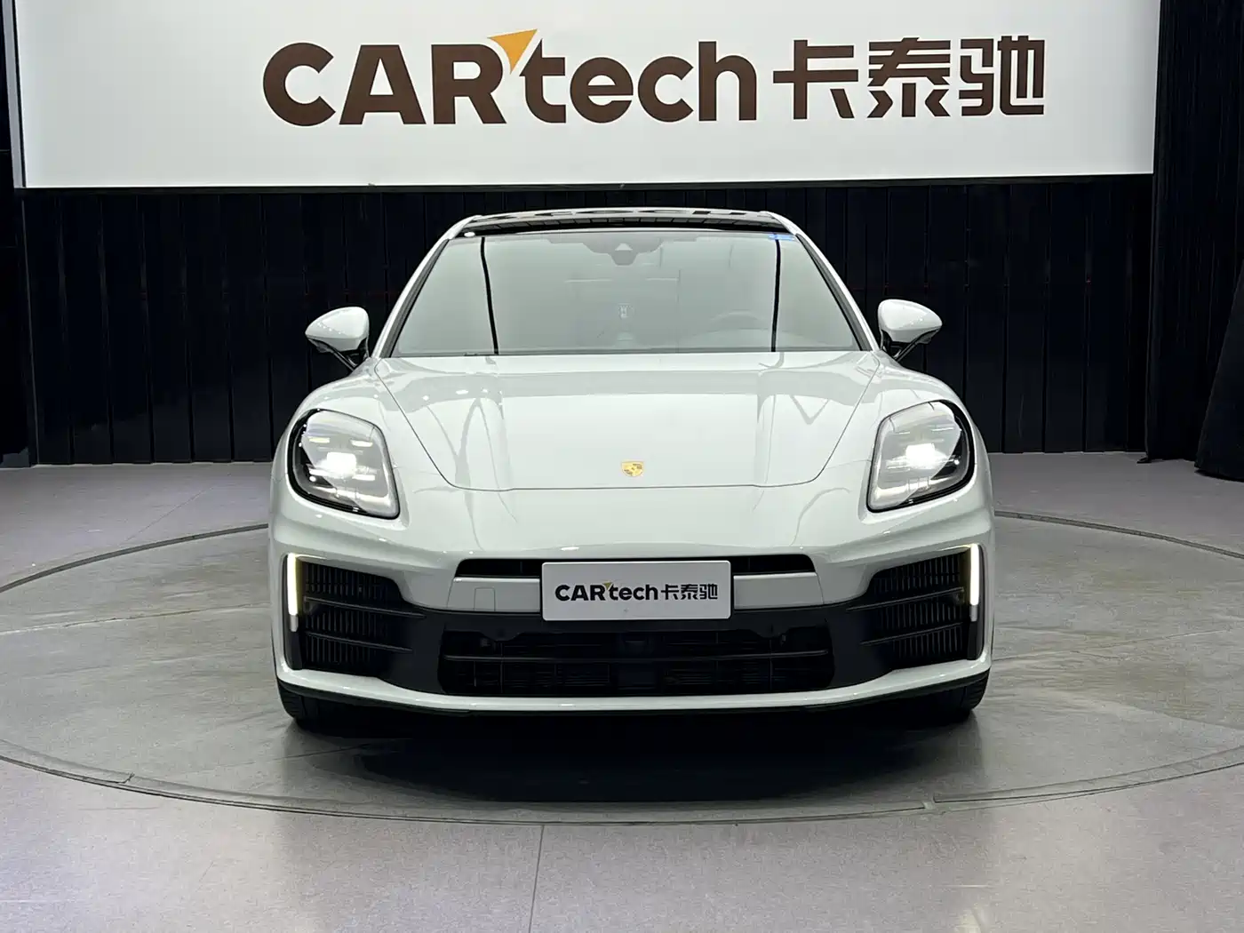 Porsche Panamera 2024 Panamera Executive Long Wheelbase 2.9T фото 22