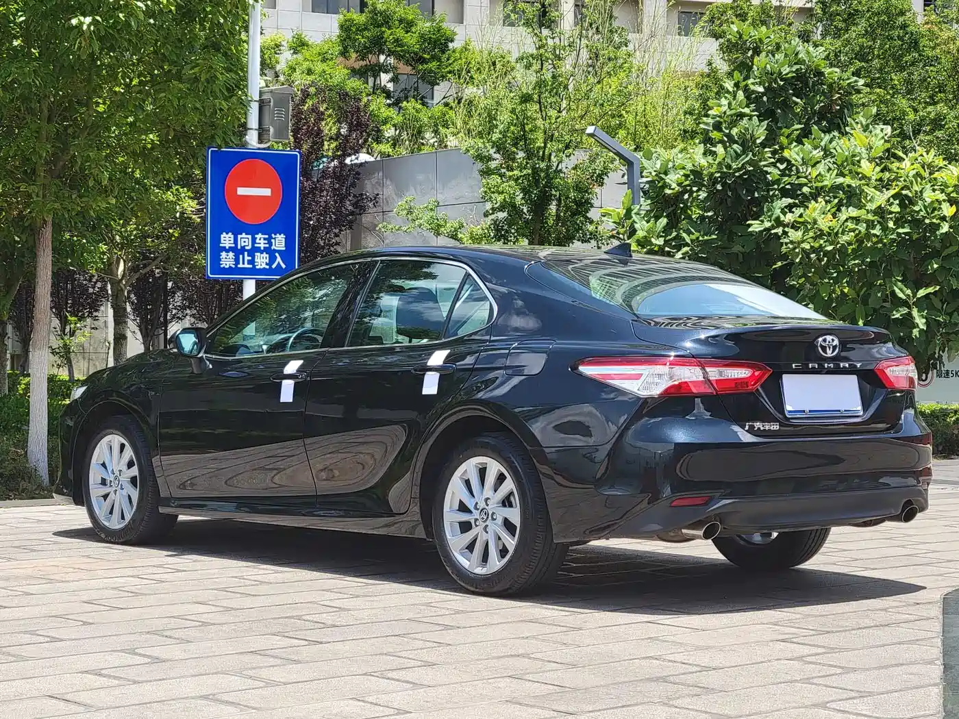 Toyota Camry 2023 2.0G Luxury Edition фото 6