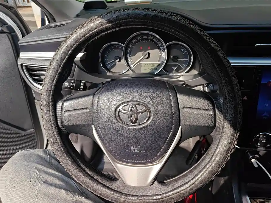 Toyota Corolla 2017 Facelift 1.6L S-CVT GL фото 15