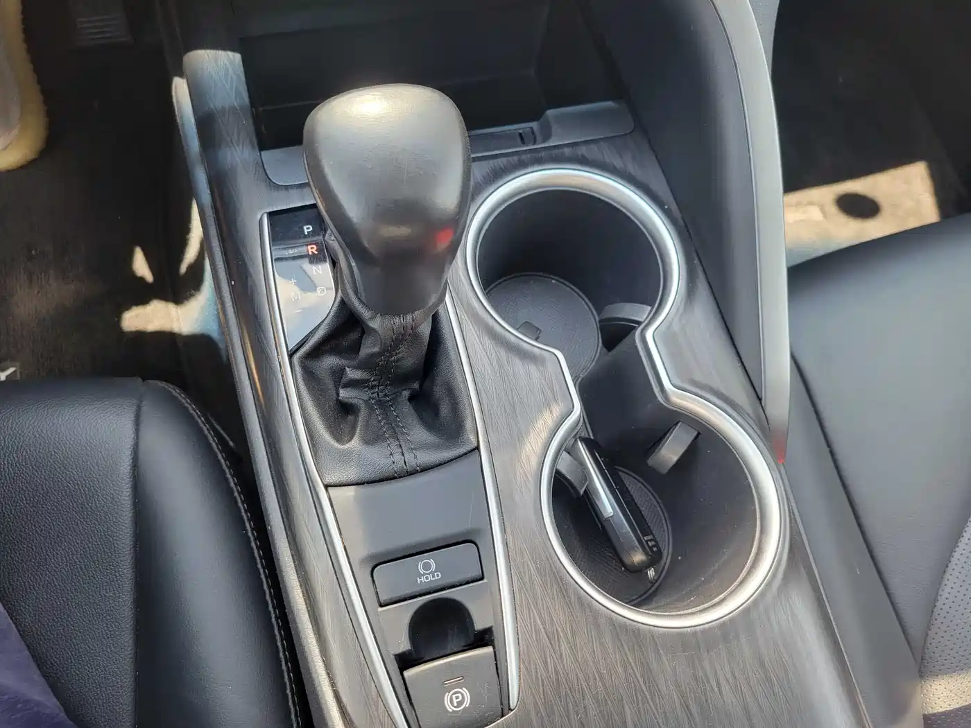 Toyota Camry 2023 2.0G Luxury Edition фото 26