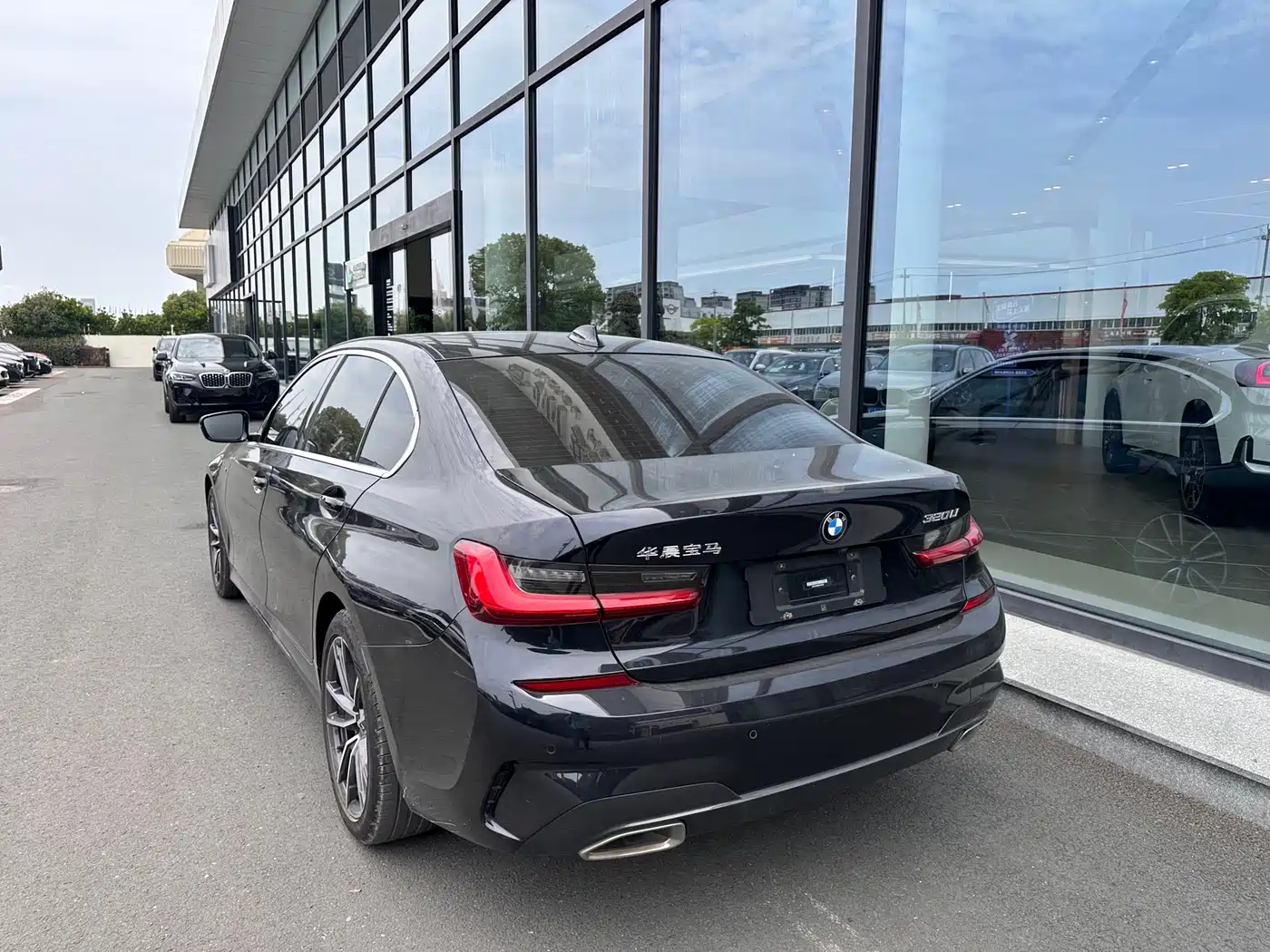 BMW 3 Series 2021 320Li M Sport Package фото 8