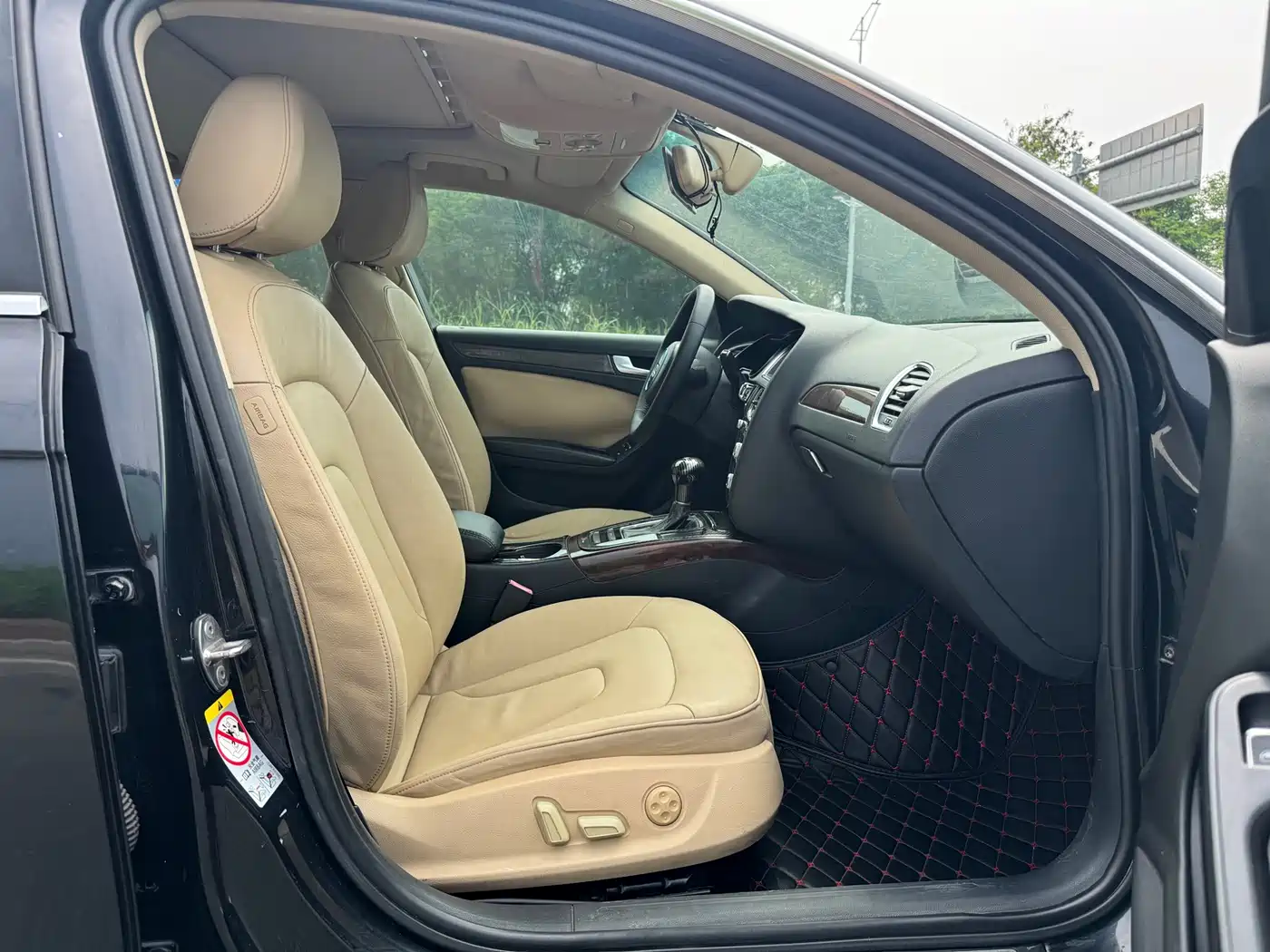Audi A4L 2013 35 TFSI Automatic Standard фото 6