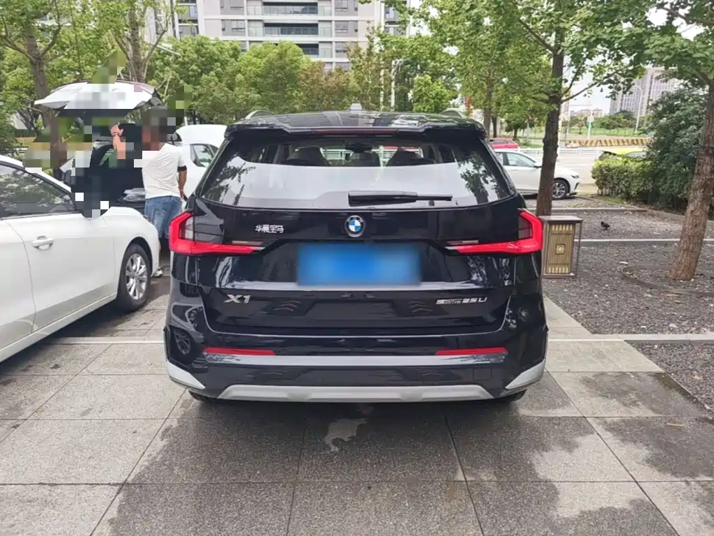 BMW X1 2026 2025 sDrive25Li X Design Package