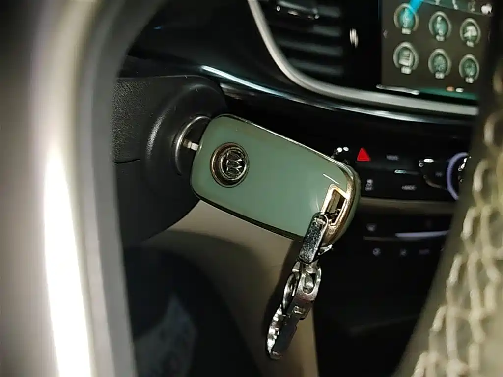 Buick Excelle 2019 15T DCT Connected Elite Type China VI фото 9