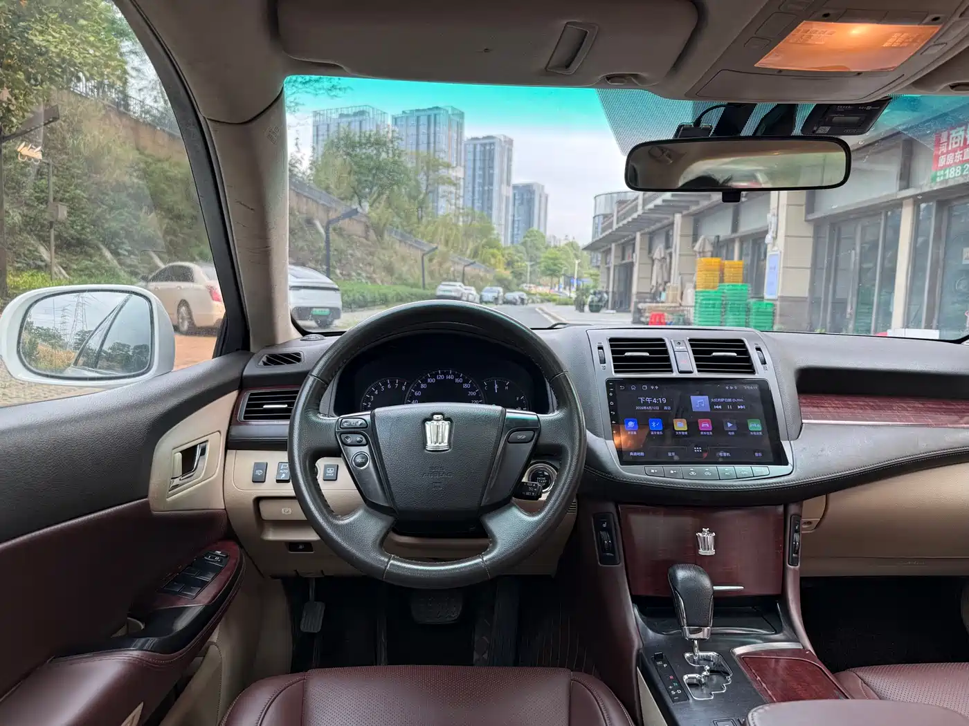 Toyota Crown 2010 3.0L Royal Saloon фото 16