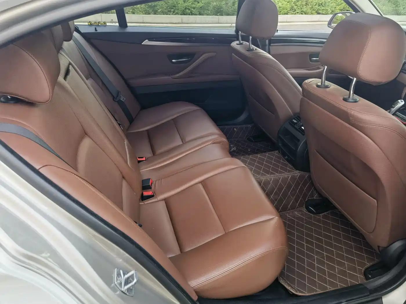BMW 5 Series 2014 520Li Elegance фото 9
