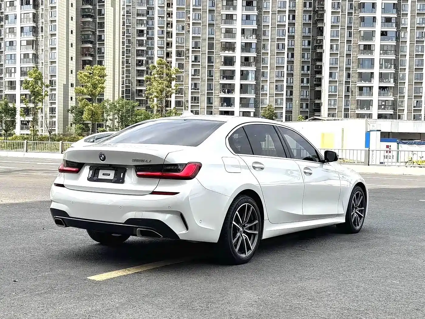 BMW 3 Series 2020 325Li M Sport Package фото 7