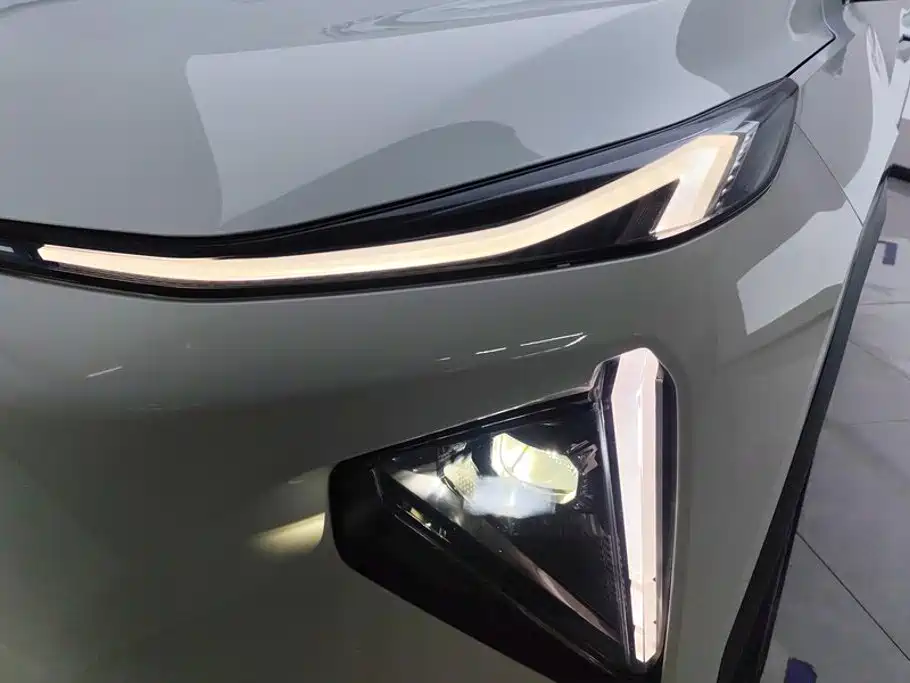 Geely Galaxy Galaxy L7 2025 2025 EM-i 115km Explorer Edition