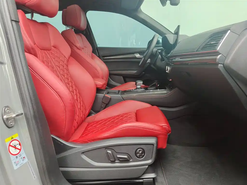 Audi SQ5 2021 3.0 TFSI quattro фото 13
