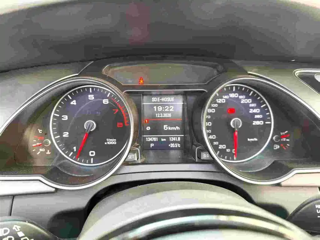 Audi A5 (Import) 2012 2.0TFSI Cabriolet фото 13