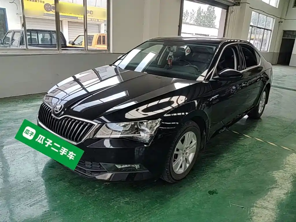 Škoda Superb 2018 TSI280 DSG Standard Version China VI фото 2