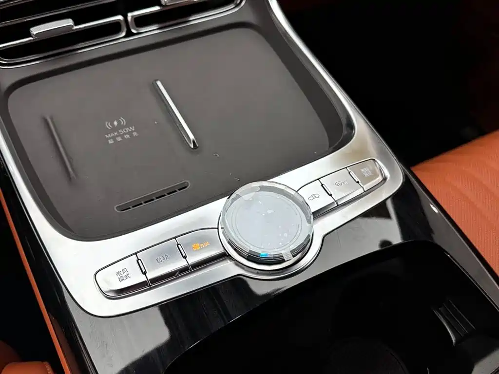 Geely Galaxy Galaxy M9 2025 Model 230km 2WD Explorer+ Edition фото 18
