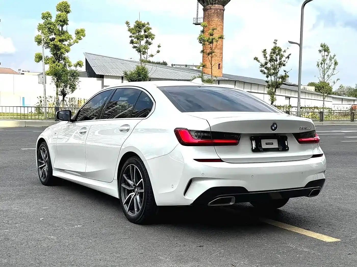 BMW 3 Series 2020 325Li M Sport Package фото 8
