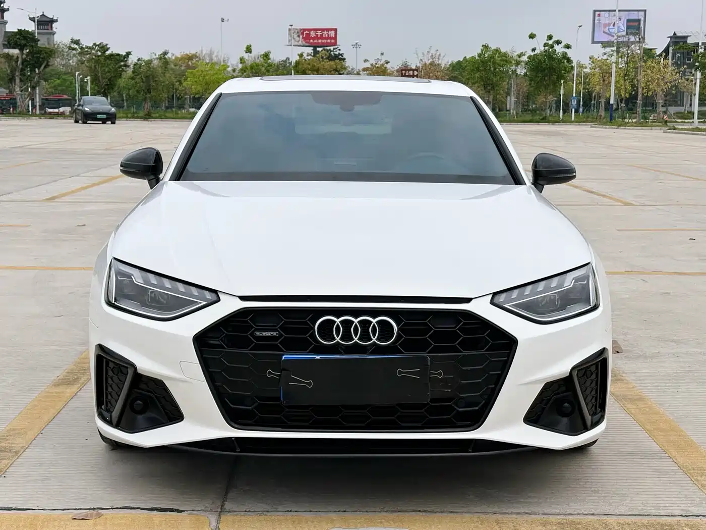 Audi A4L 2022 45 TFSI quattro Premium Dynamic фото 2