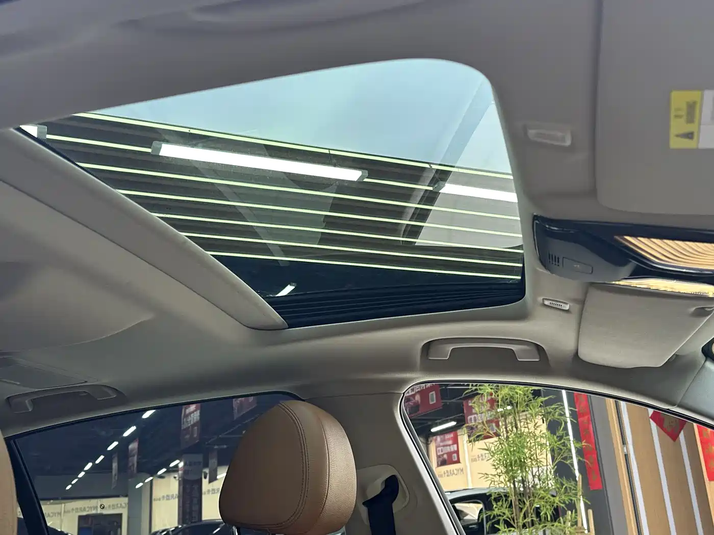 BMW 5 Series 2018 528Li Launch Special Edition фото 23