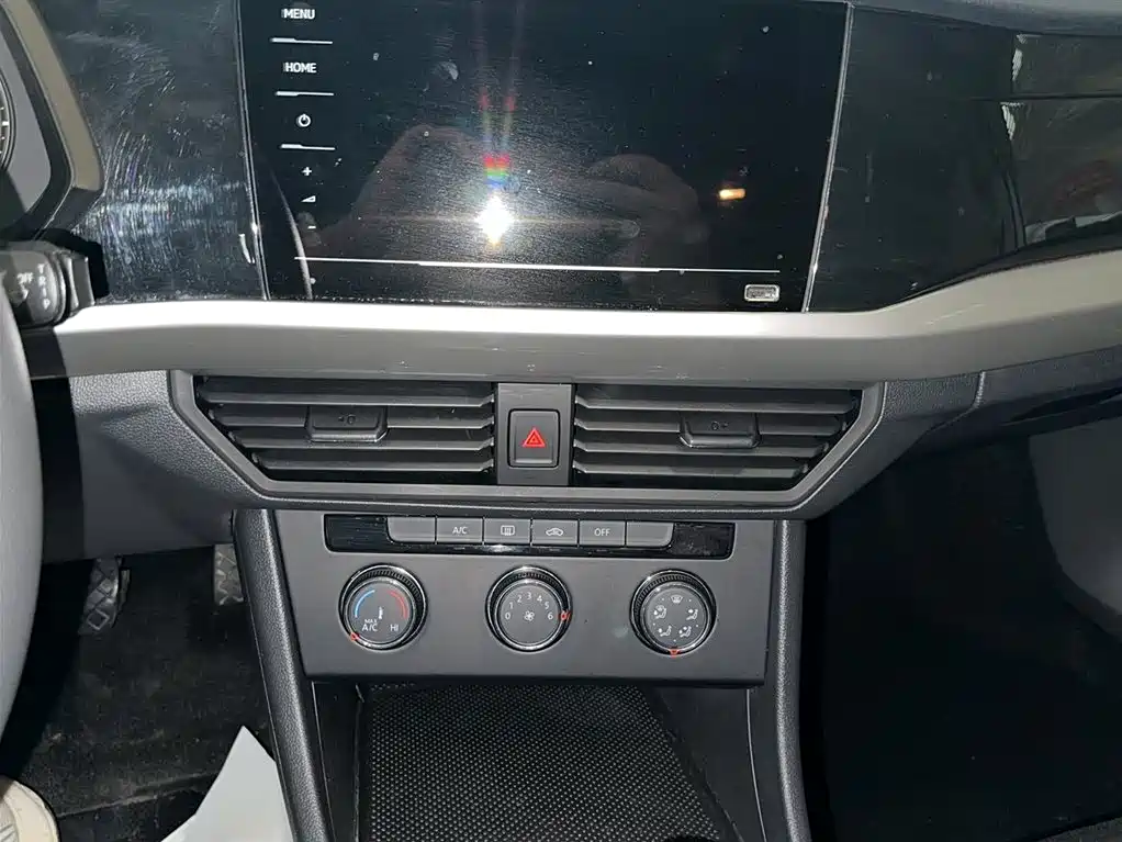 Volkswagen Bora 2021 1.5L Manual Fashion Smart Edition фото 7