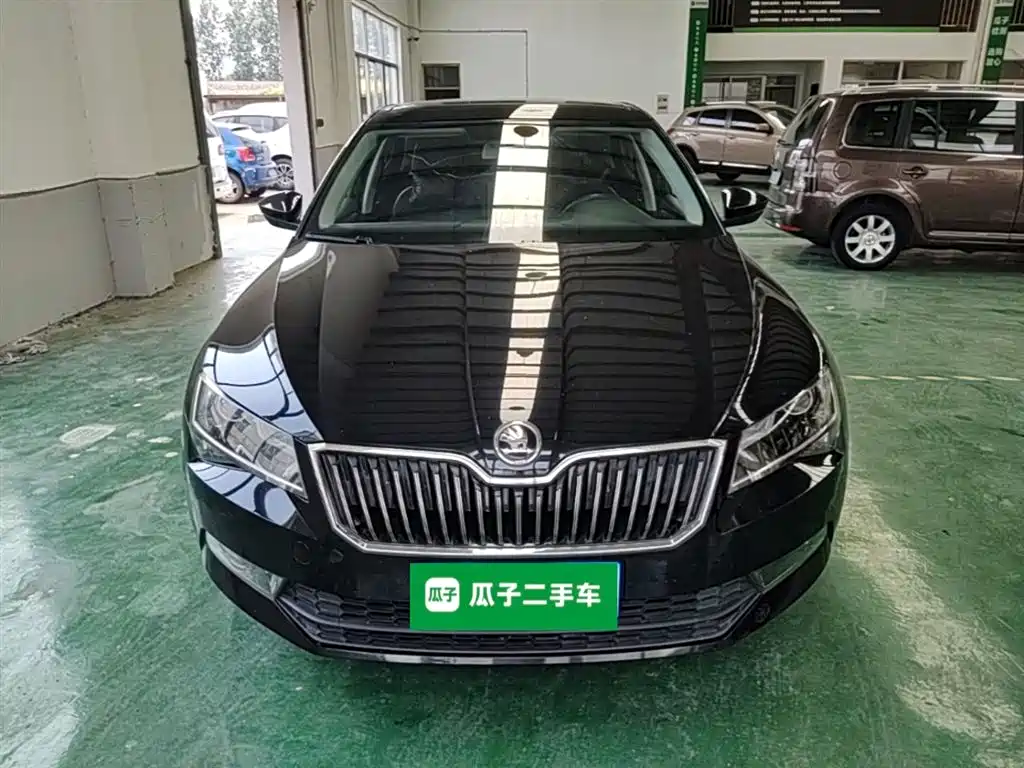 Škoda Superb 2018 TSI280 DSG Standard Version China VI фото 3