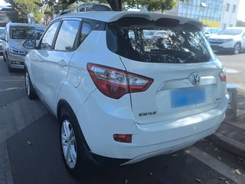 Фото 5 - Changan CS35