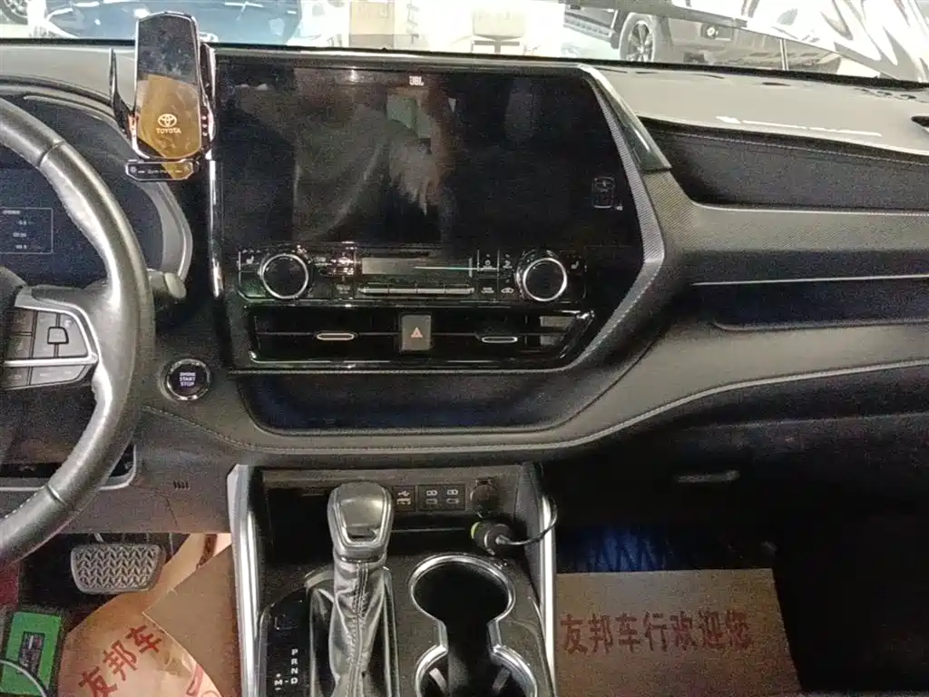 Toyota Crown Kluger 2022 2.0T 4WD Sporty Edition фото 13