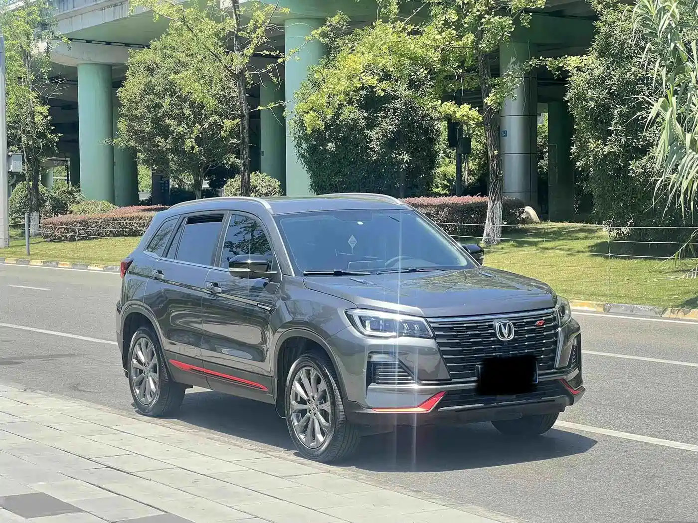 Photo 3 - Changan CS75
