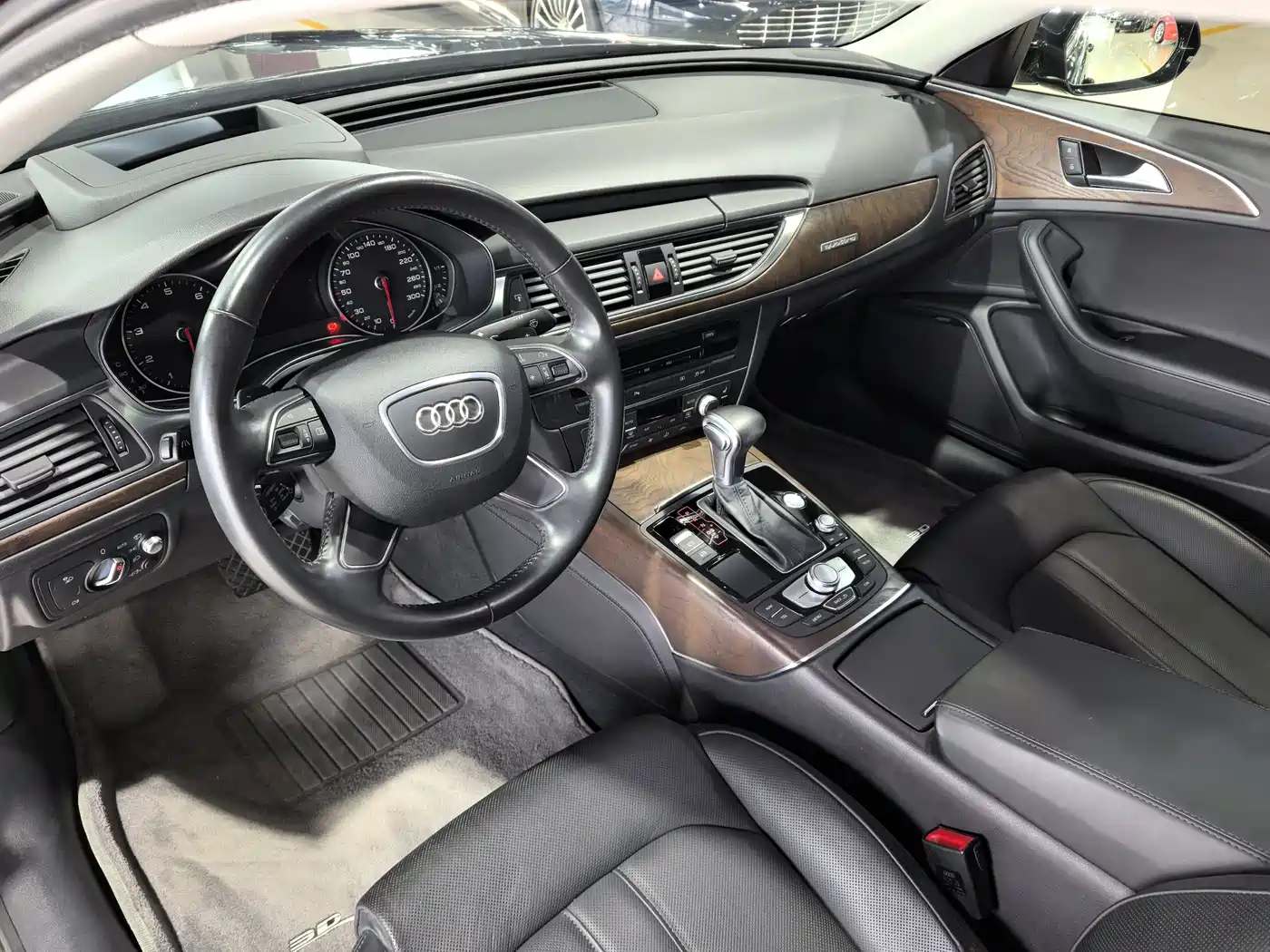Audi A6L 2014 50 TFSI quattro Luxury фото 11