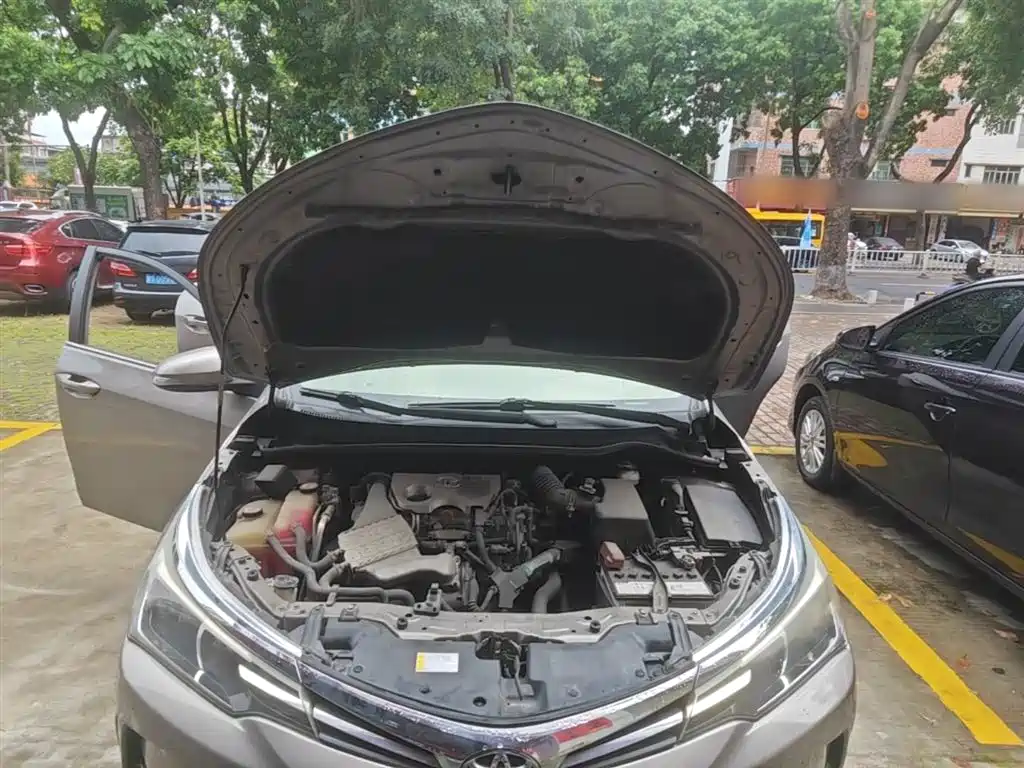Toyota Corolla 2017 Facelift 1.2T S-CVT GL фото 20