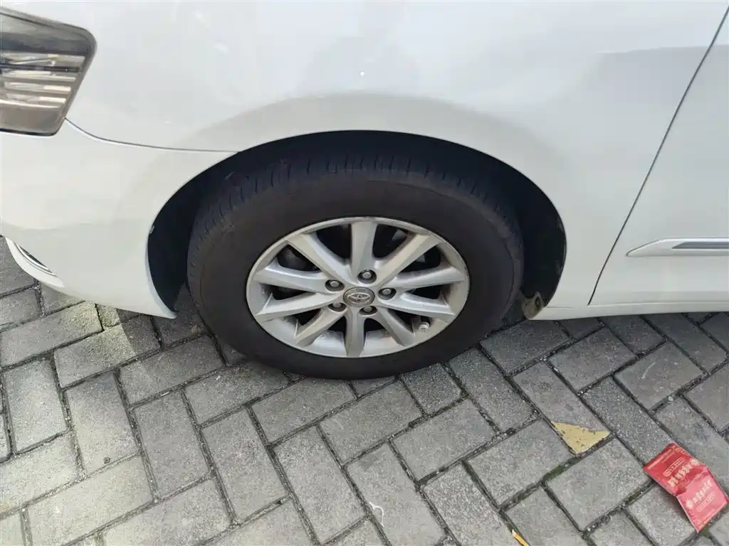 Toyota Camry 2013 200E Classic Elite Edition фото 23