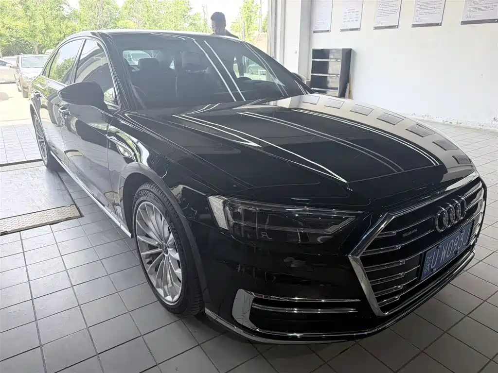 Audi A8 2018 A8L 55 TFSI quattro Launch Elite фото 2