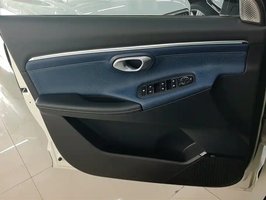 GAC Trumpchi Trumpchi GS3 2023 Shadow Speed 270T Smart Power Edition фото 7