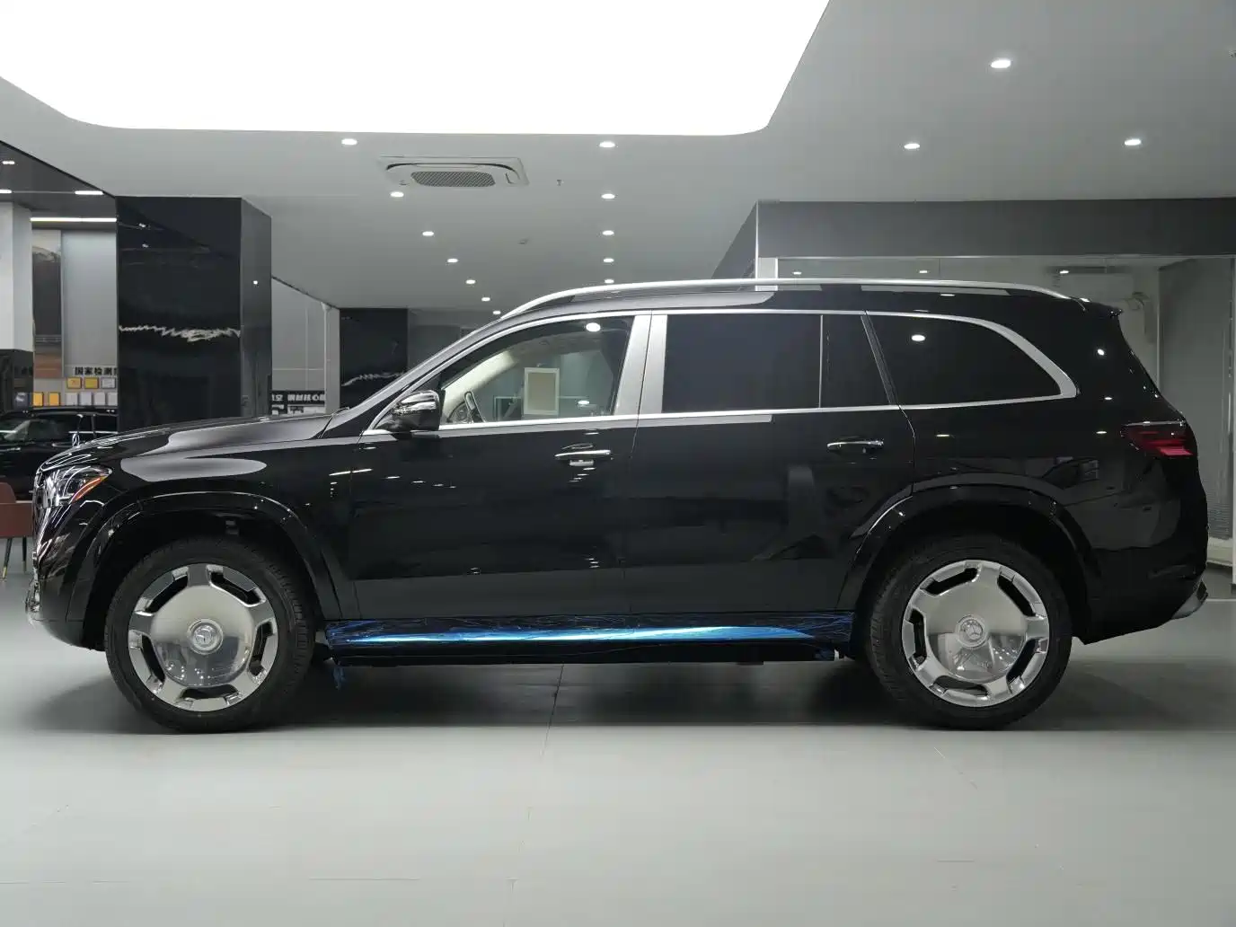 Mercedes-Benz Maybach GLS 2024 GLS 480 4MATIC фото 3
