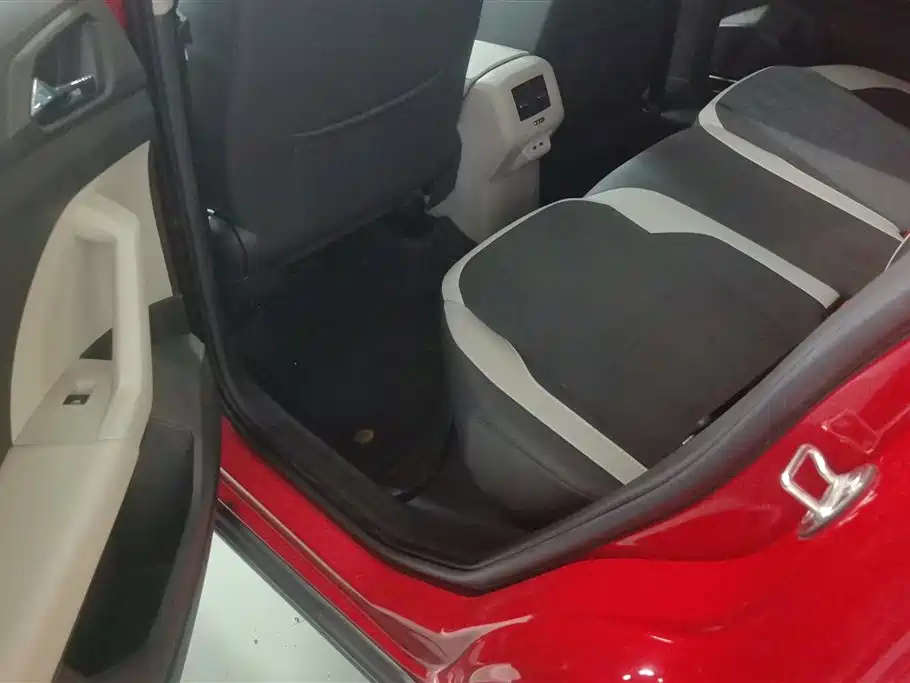 Volkswagen T-Cross 2020 280TSI DSG Comfort Edition фото 11
