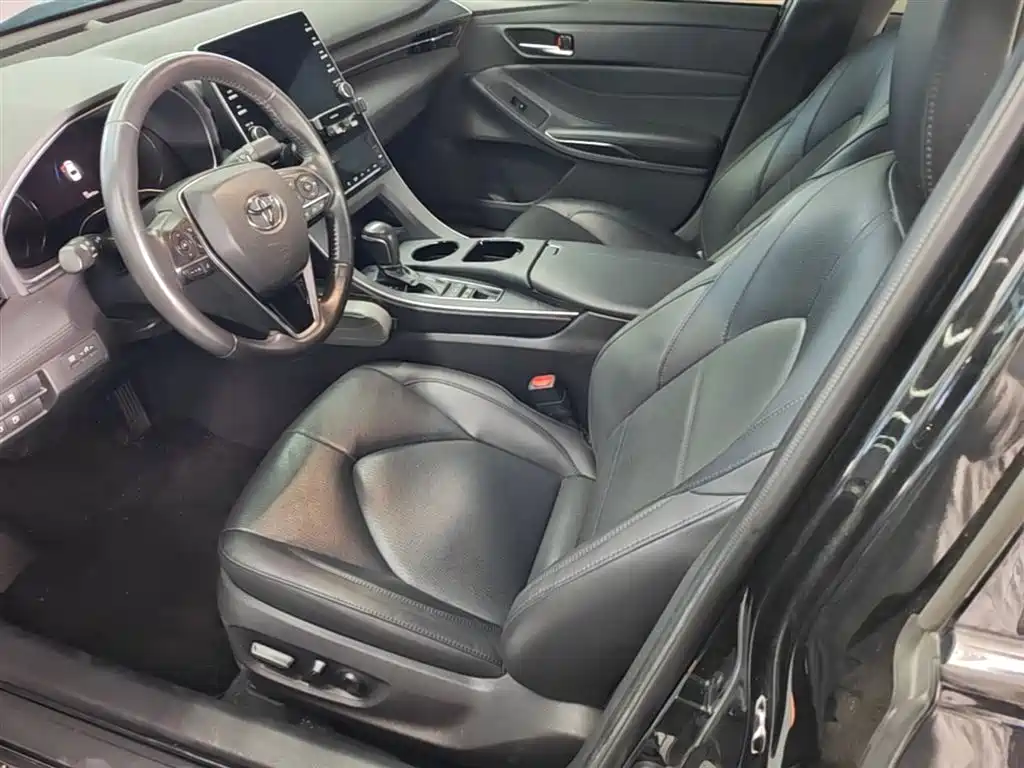 Toyota Avalon 2019 Hybrid 2.5L Luxury Edition China VI фото 15