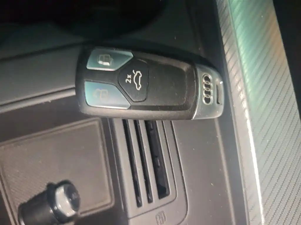 Audi A4L 2020 40 TFSI Fashion Elegance фото 9