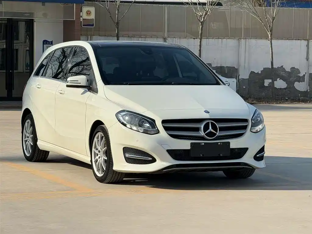 Mercedes-Benz B-Class 2015 B 200 Dynamic фото 3