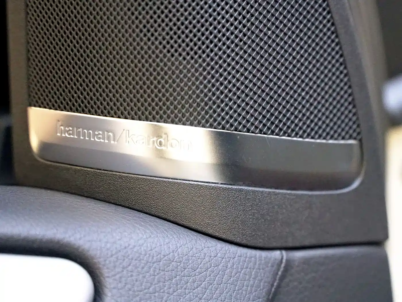 Mercedes-Benz M-Class AMG 2012 AMG ML 63 фото 16