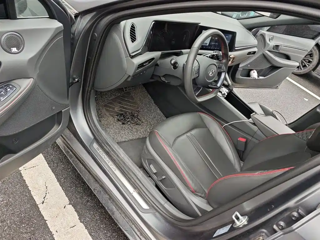 Hyundai Sonata 2022 380TGDi Automatic 20th Anniversary Edition фото 17