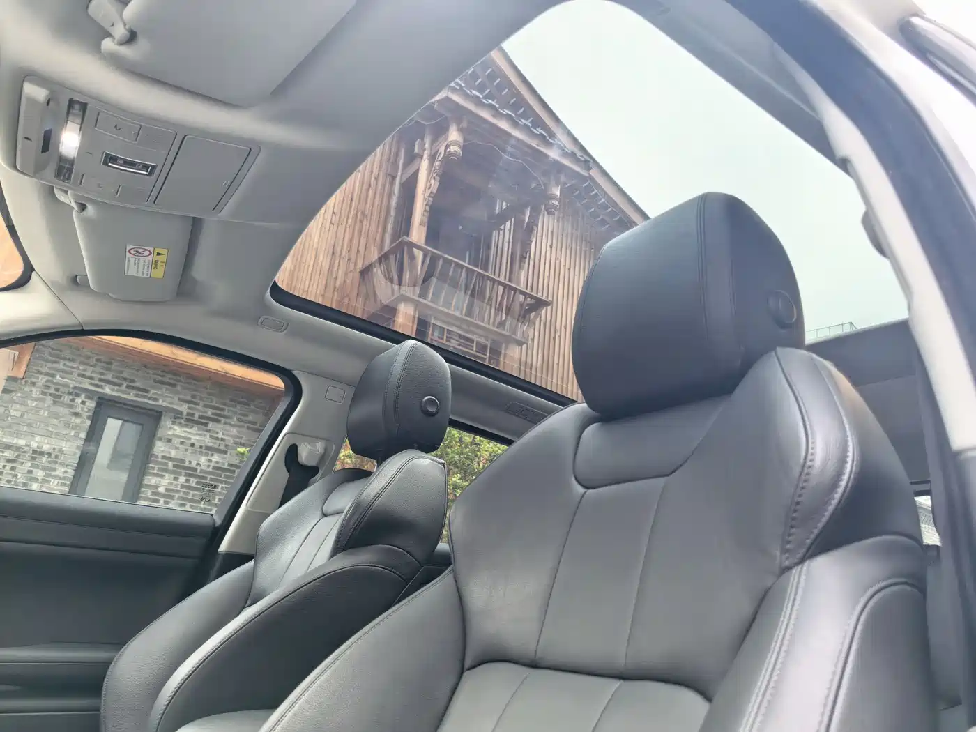 Land Rover Range Rover Evoque 2018 240PS SE Smart Edition фото 10