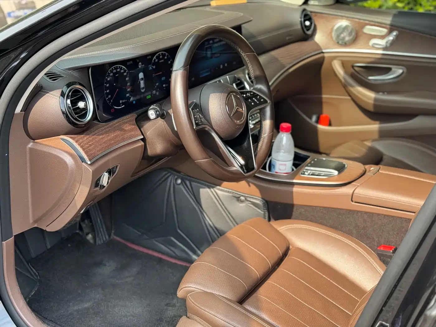 Mercedes-Benz E-Class New Energy 2022 Facelift II E 350 e L Plug-in Hybrid Sedan фото 3