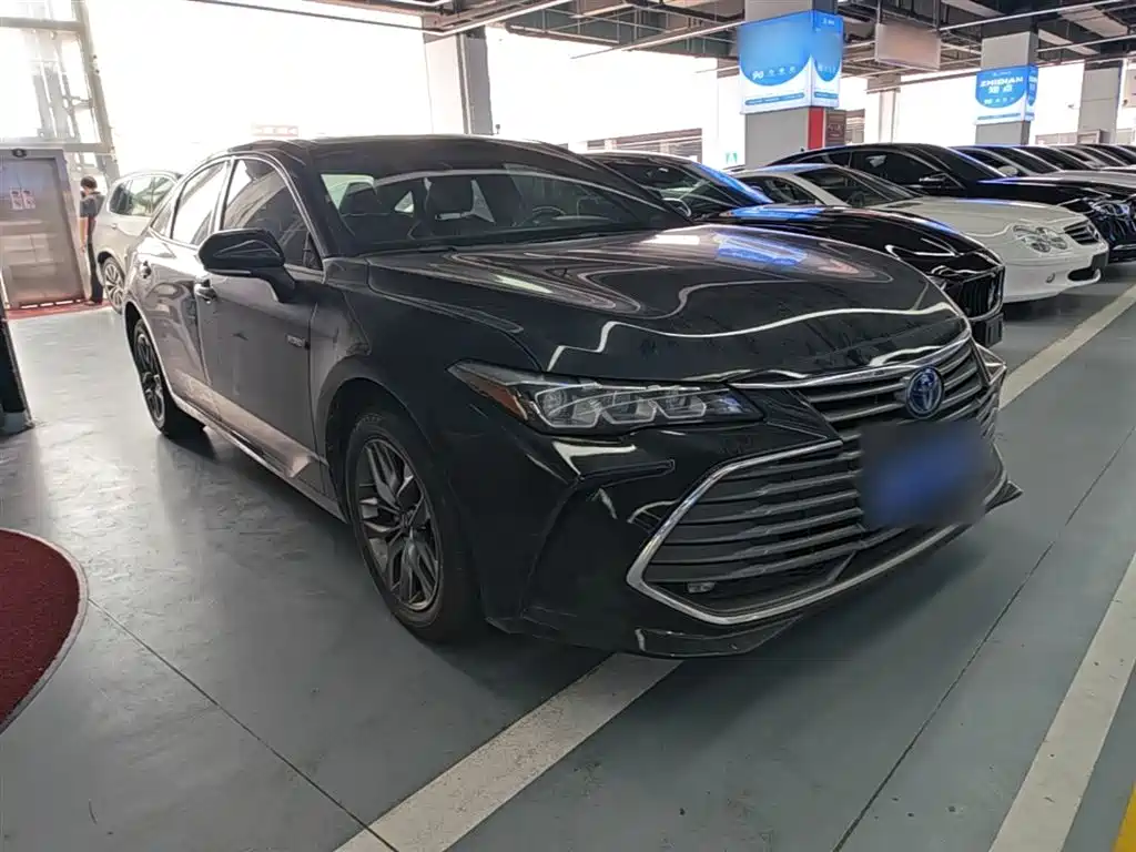 Toyota Avalon 2019 Hybrid 2.5L Luxury Edition China VI фото 4