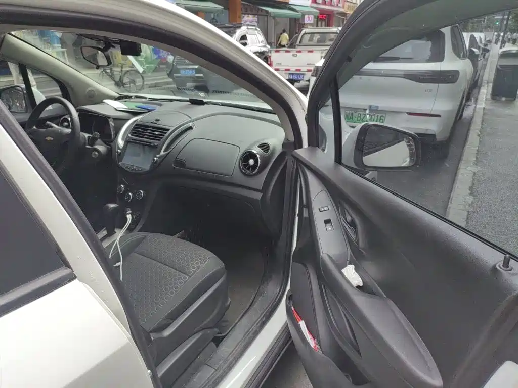 Chevrolet Trax 2014 1.4T Automatic 2WD Comfort фото 19