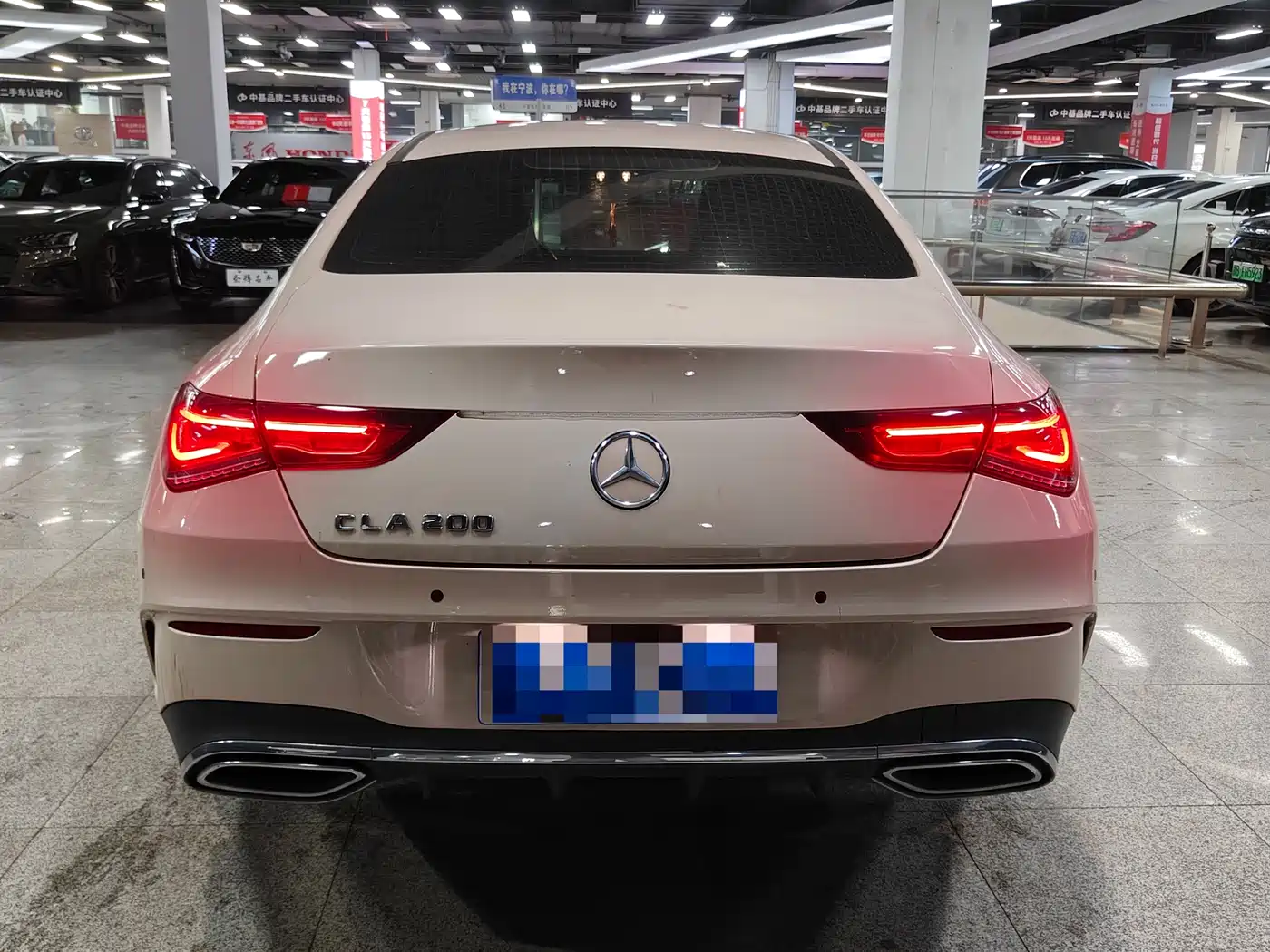 MERCEDES-BENZ CLA