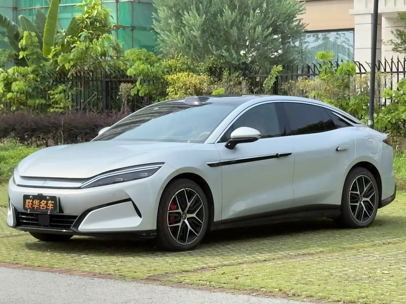 BYD Han L 2025 EV AWD LiDAR Flagship фото 3